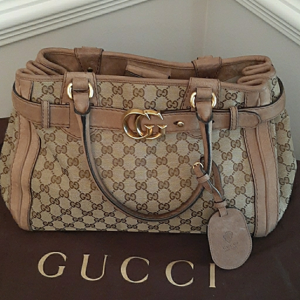 💟RARE EXQUISITE💟 GUCCI RUNNING TOTE